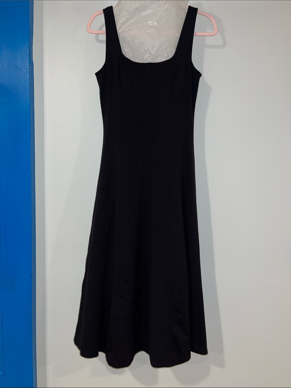 LOFT Black Sleeveless Midi Dress This is a touch of  class . It’s beautiful🕊️💕